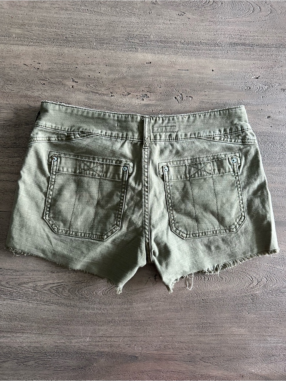Pilcro Olive Green Frayed Hem The Wanderer Olive Jean Shorts 28 - Picture 5 of 7